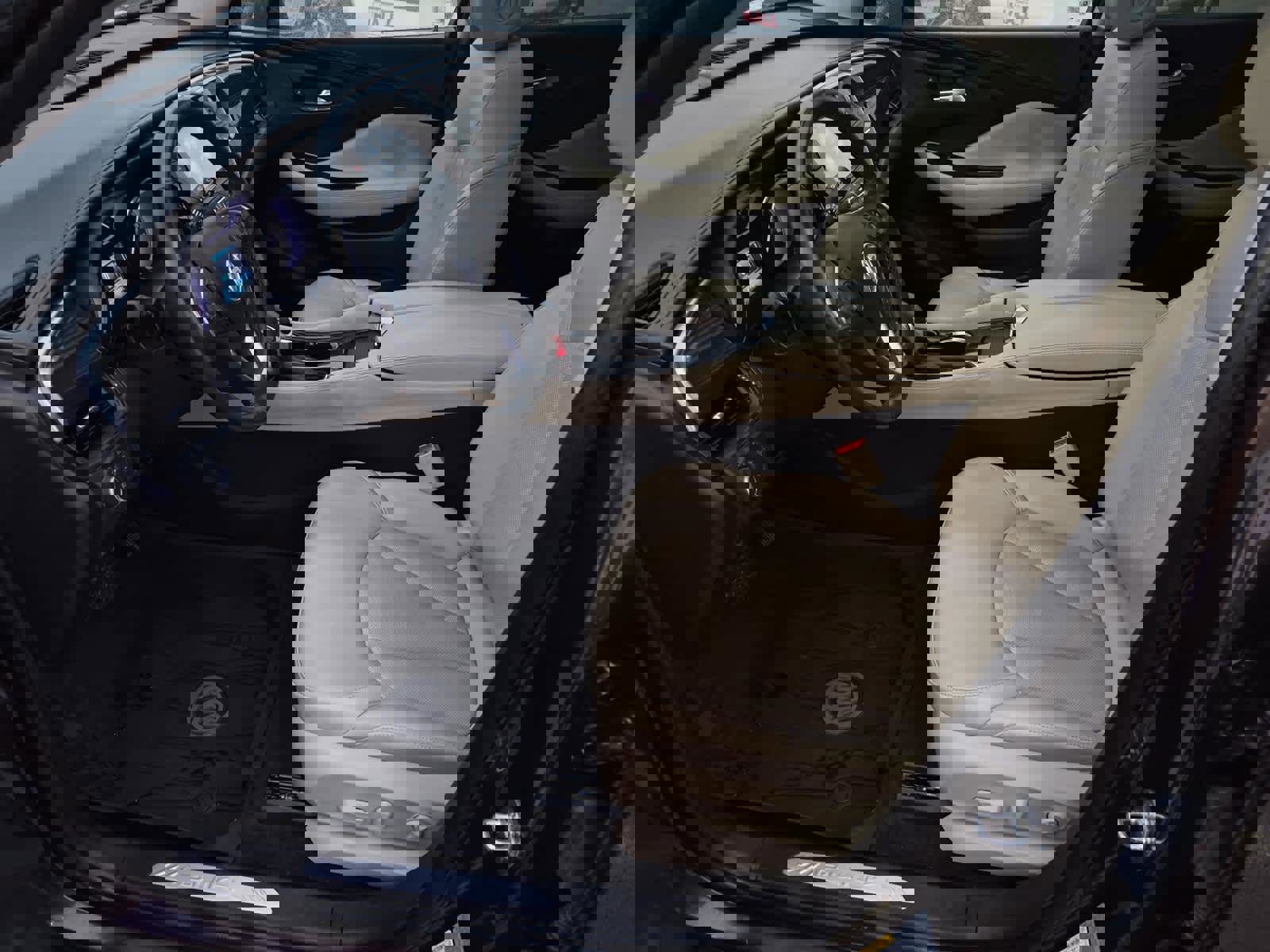 Used 2020 Buick Envision Essence image 10