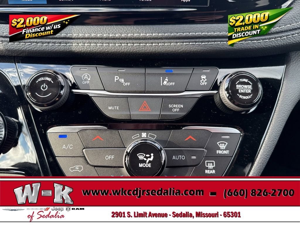 New 2026 Chrysler Pacifica Select image 23