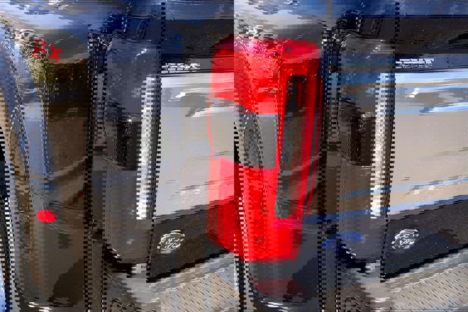 Certified 2025 Ford F450 King Ranch w/ FX4 Off-Road Package AWD/4WD image 29