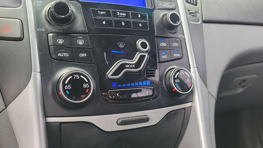 Used 2013 Hyundai Sonata SE FWD image 15