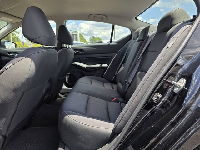 Used 2024 Nissan Altima 2.5 SV FWD image 17