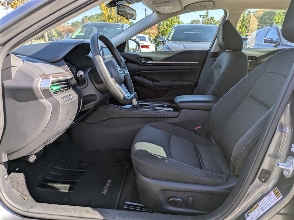 Used 2023 Nissan Altima 2.5 SV image 21