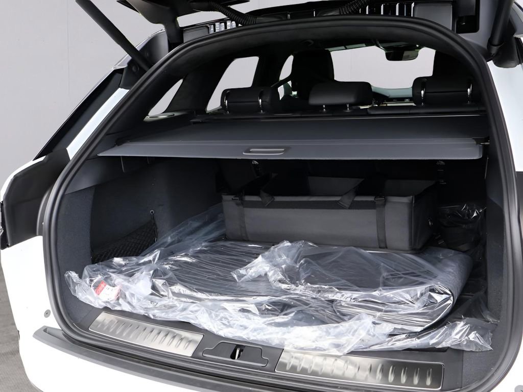 New 2026 Land Rover Range Rover Velar Autobiography image 17