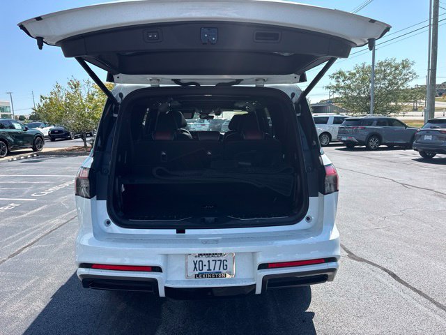 Used 2026 INFINITI QX80 Autograph w/ Premium Cargo Package AWD/4WD image 13
