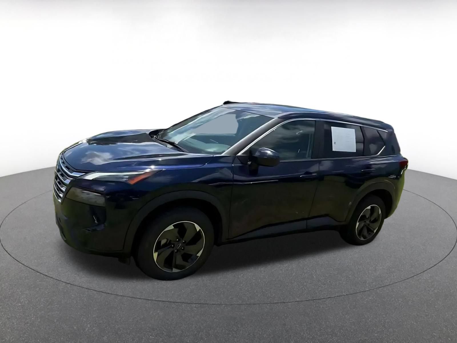 Used 2025 Nissan Rogue SV AWD/4WD image 7