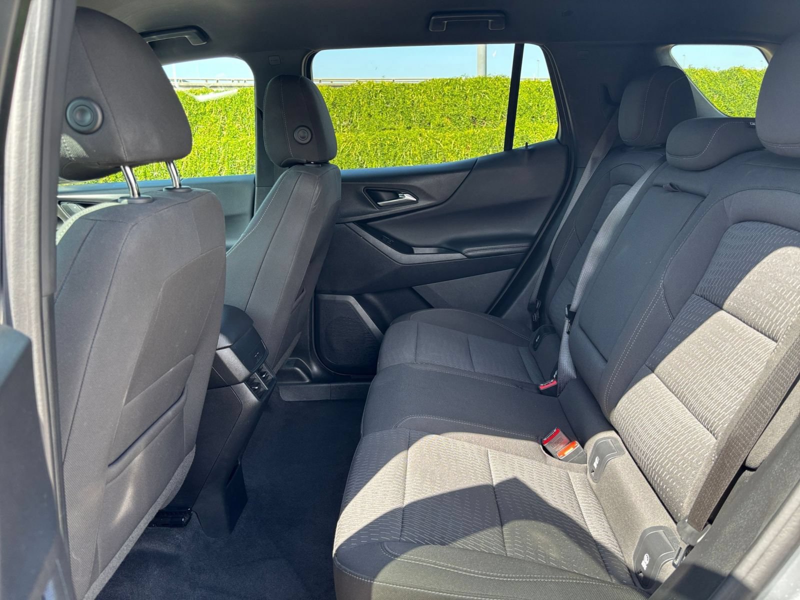 Used 2025 Chevrolet Equinox LT FWD image 25