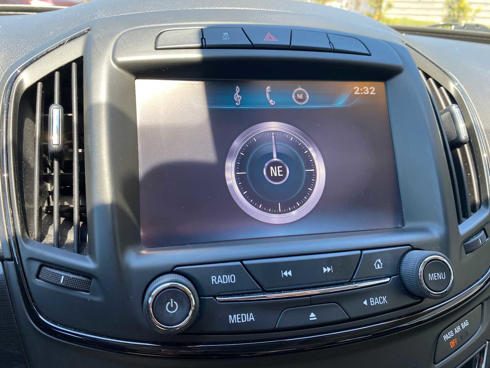 Used 2015 Buick Regal FWD image 22