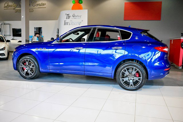 Used 2020 Maserati Levante AWD/4WD image 8