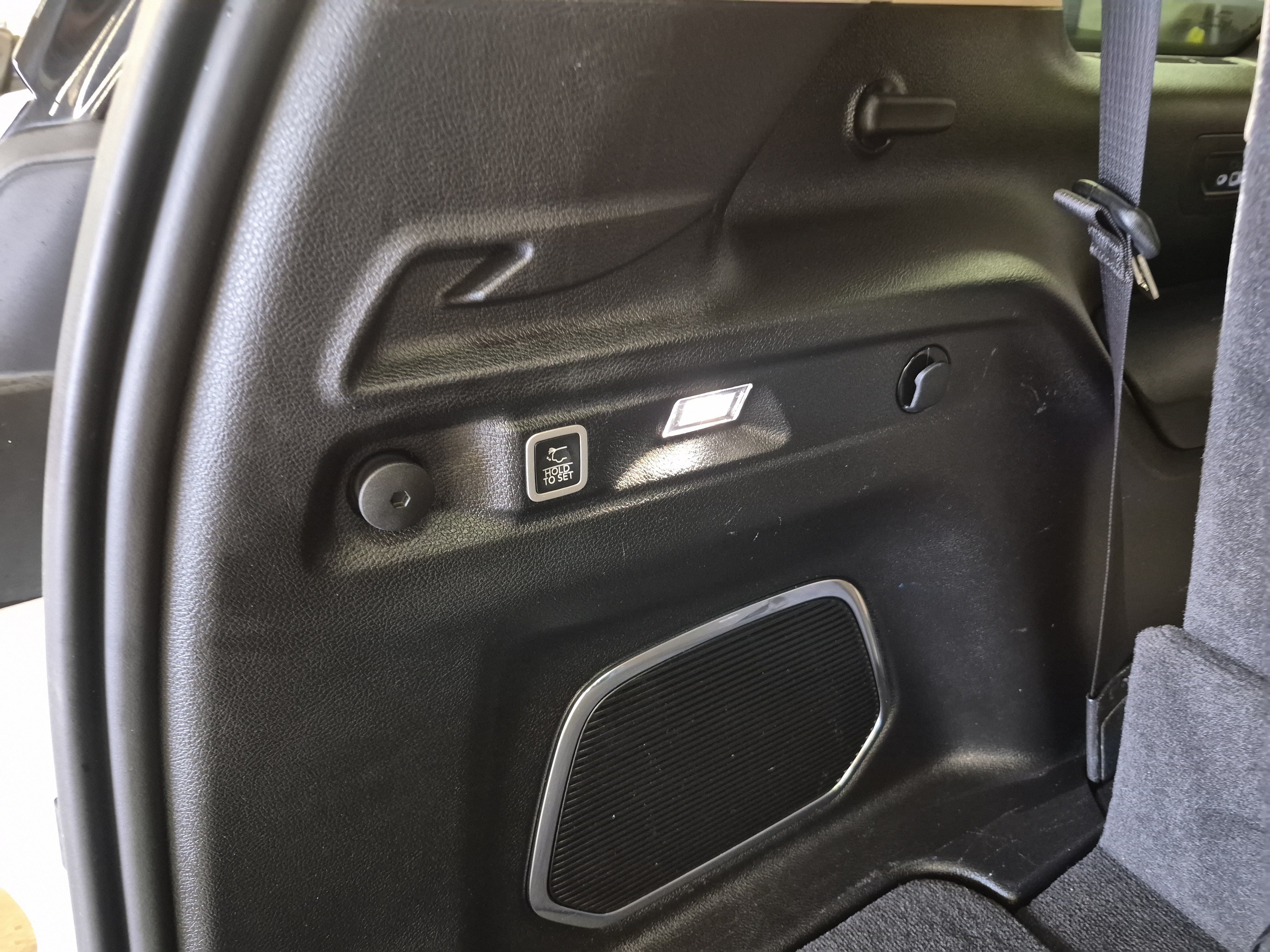 Used 2021 Jeep Grand Cherokee L Limited AWD/4WD image 18