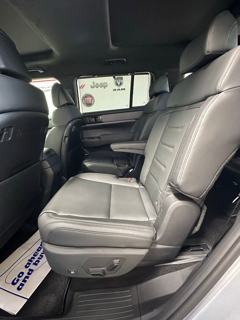 Used 2025 Hyundai Santa Fe Calligraphy AWD/4WD image 27