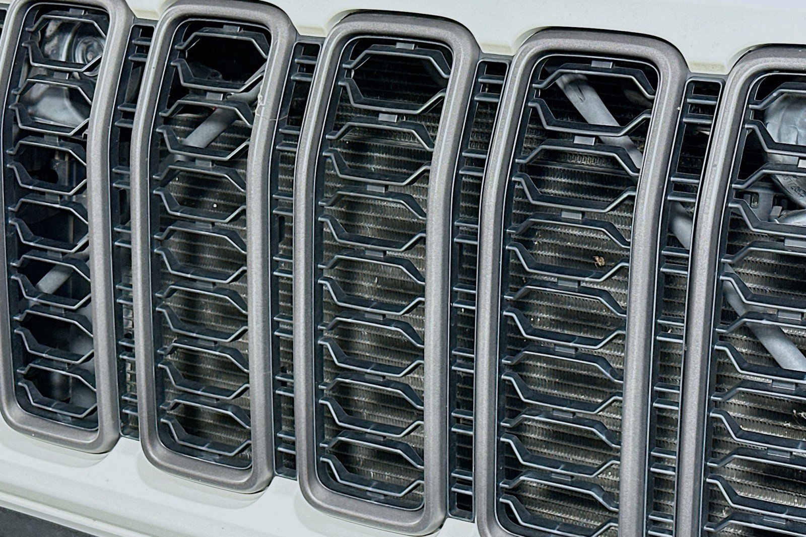 Used 2024 Jeep Wrangler Unlimited AWD/4WD image 15