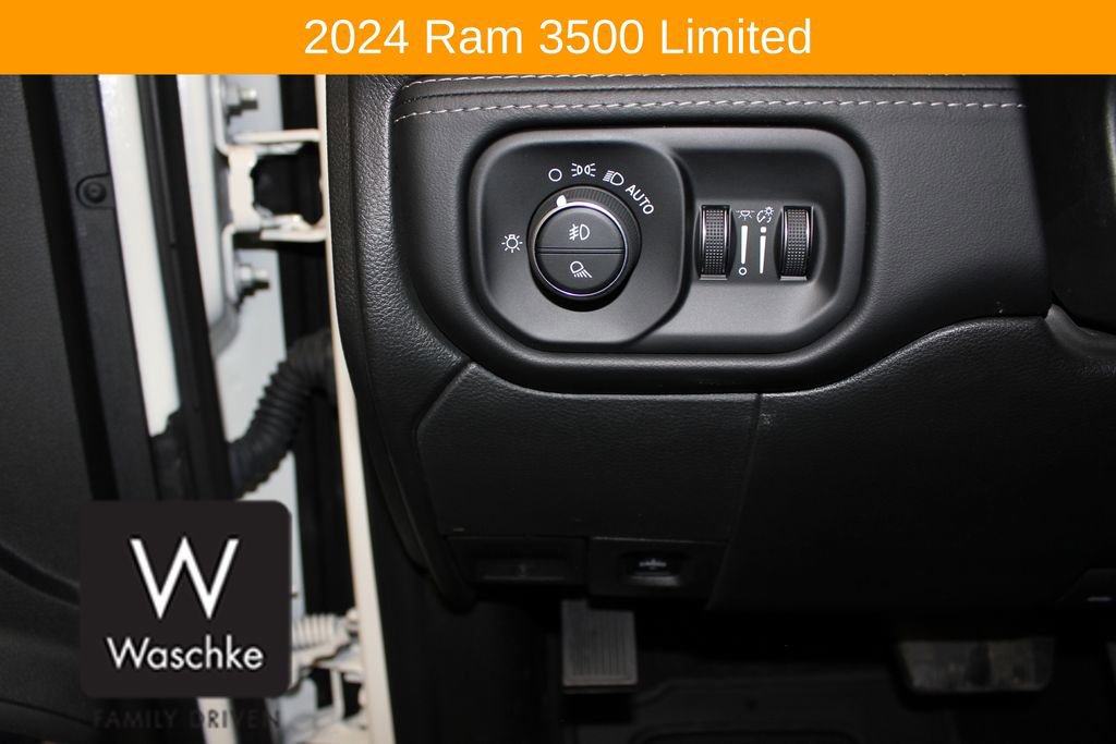 Used 2024 RAM 3500 Limited image 30
