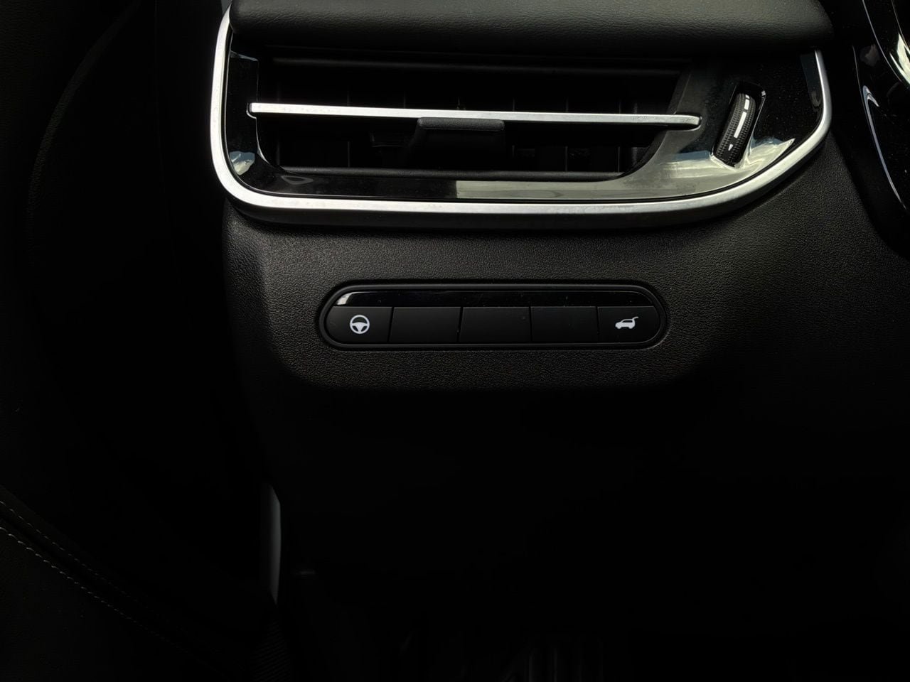 Used 2026 INFINITI QX60 Luxe FWD image 27
