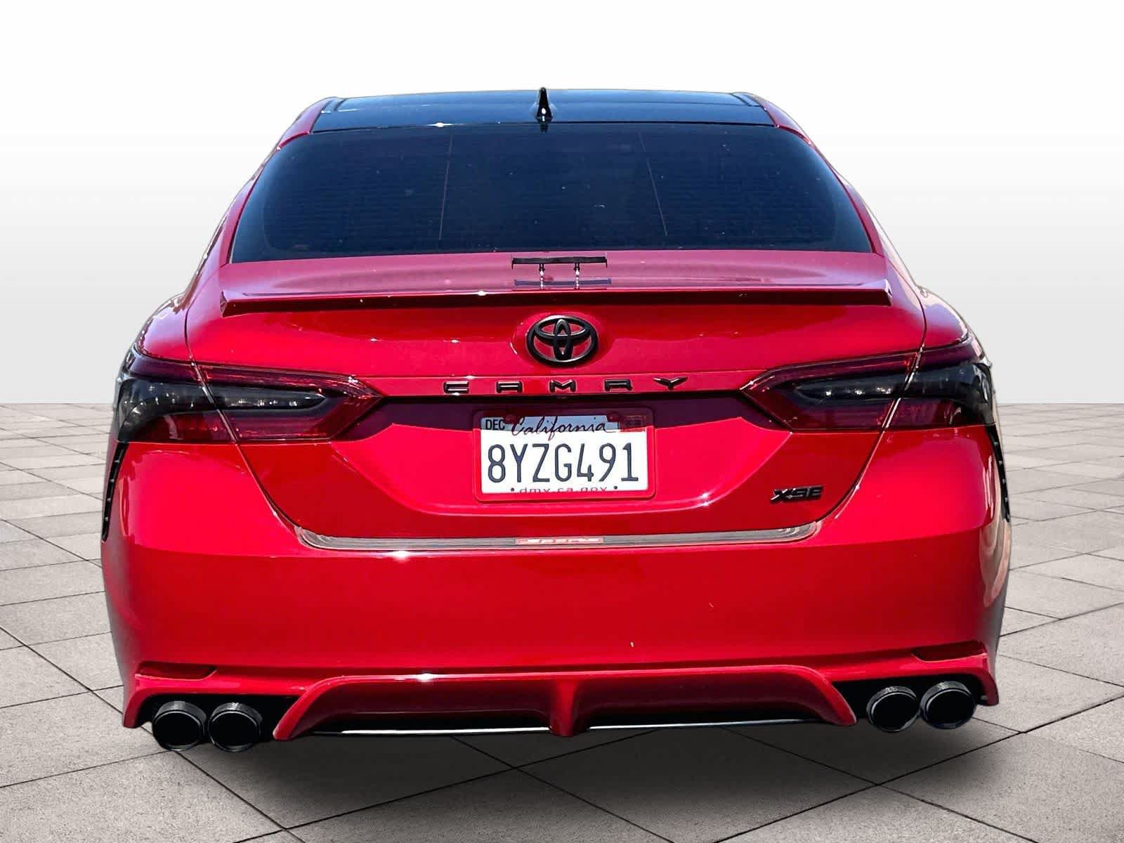 Used 2022 Toyota Camry XSE FWD image 8