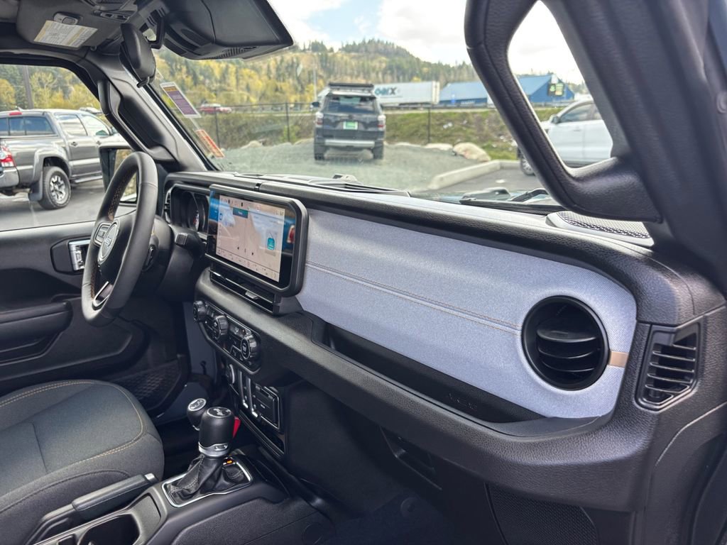 Used 2024 Jeep Wrangler Sport S image 27