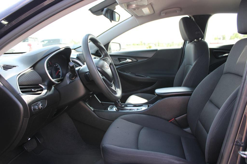 Used 2023 Chevrolet Malibu LS FWD image 19