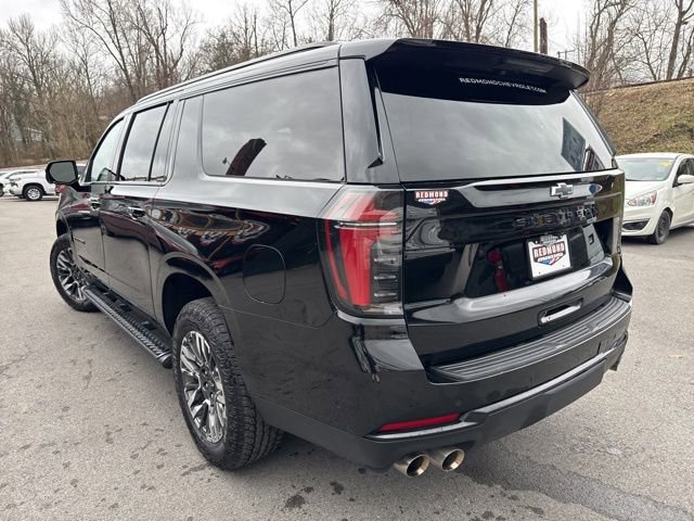 Used 2025 Chevrolet Suburban Z71 image 6