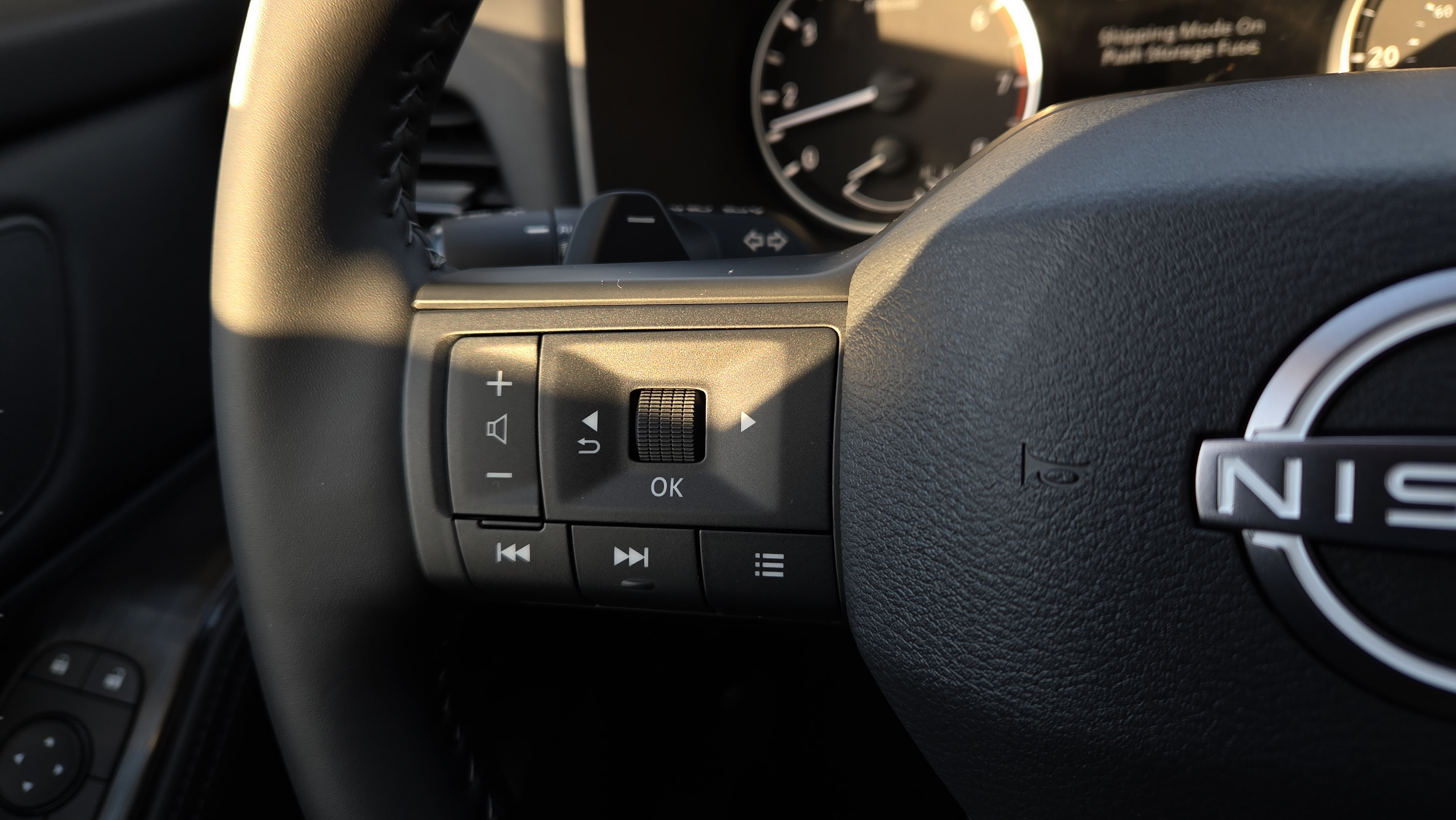 Used 2026 Nissan Rogue SV w/ Cold Weather Package FWD image 24