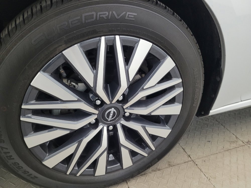 Used 2024 Nissan Altima 2.5 SV FWD image 31