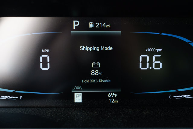 New 2026 Hyundai Elantra Sport FWD image 15