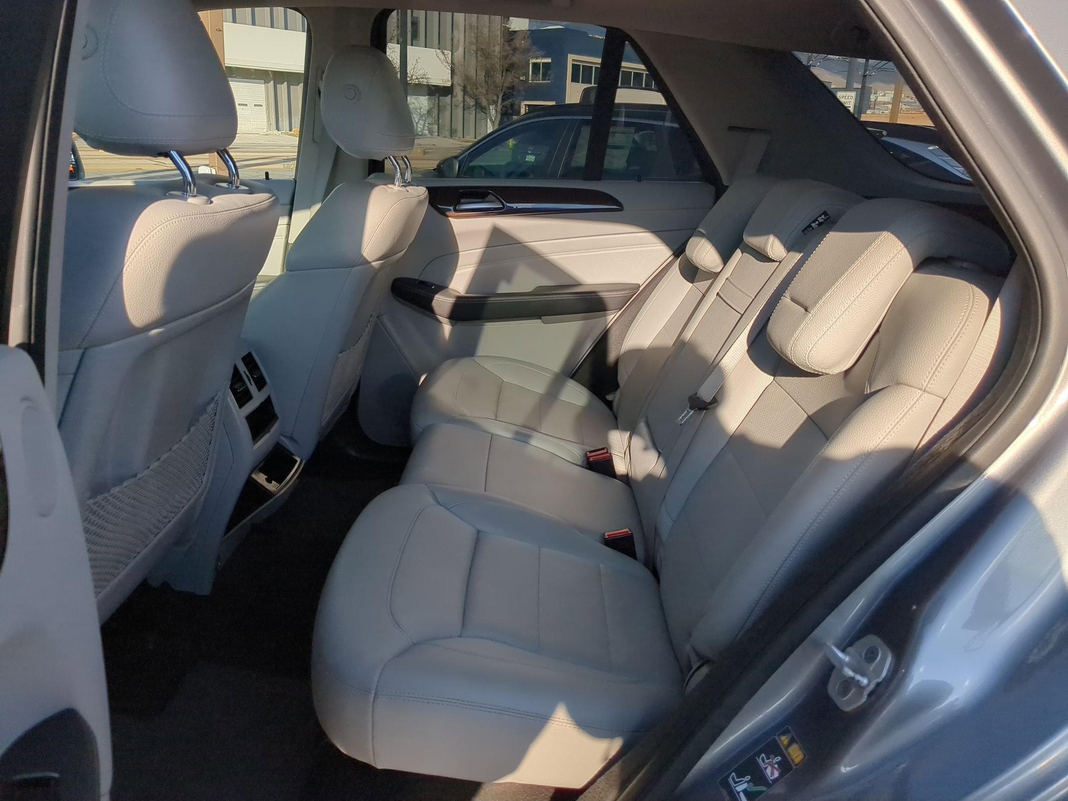 Used 2015 Mercedes-Benz ML 350 4MATIC image 28