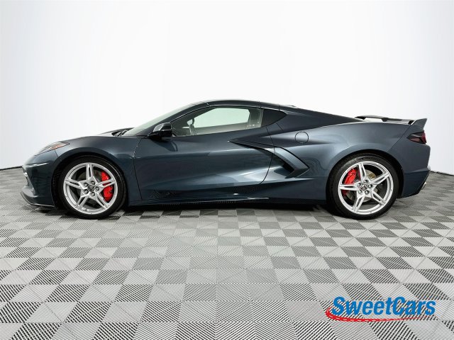 Used 2020 Chevrolet Corvette Stingray Premium Cpe w/ 3LT Preferred Equipment Group RWD image 4