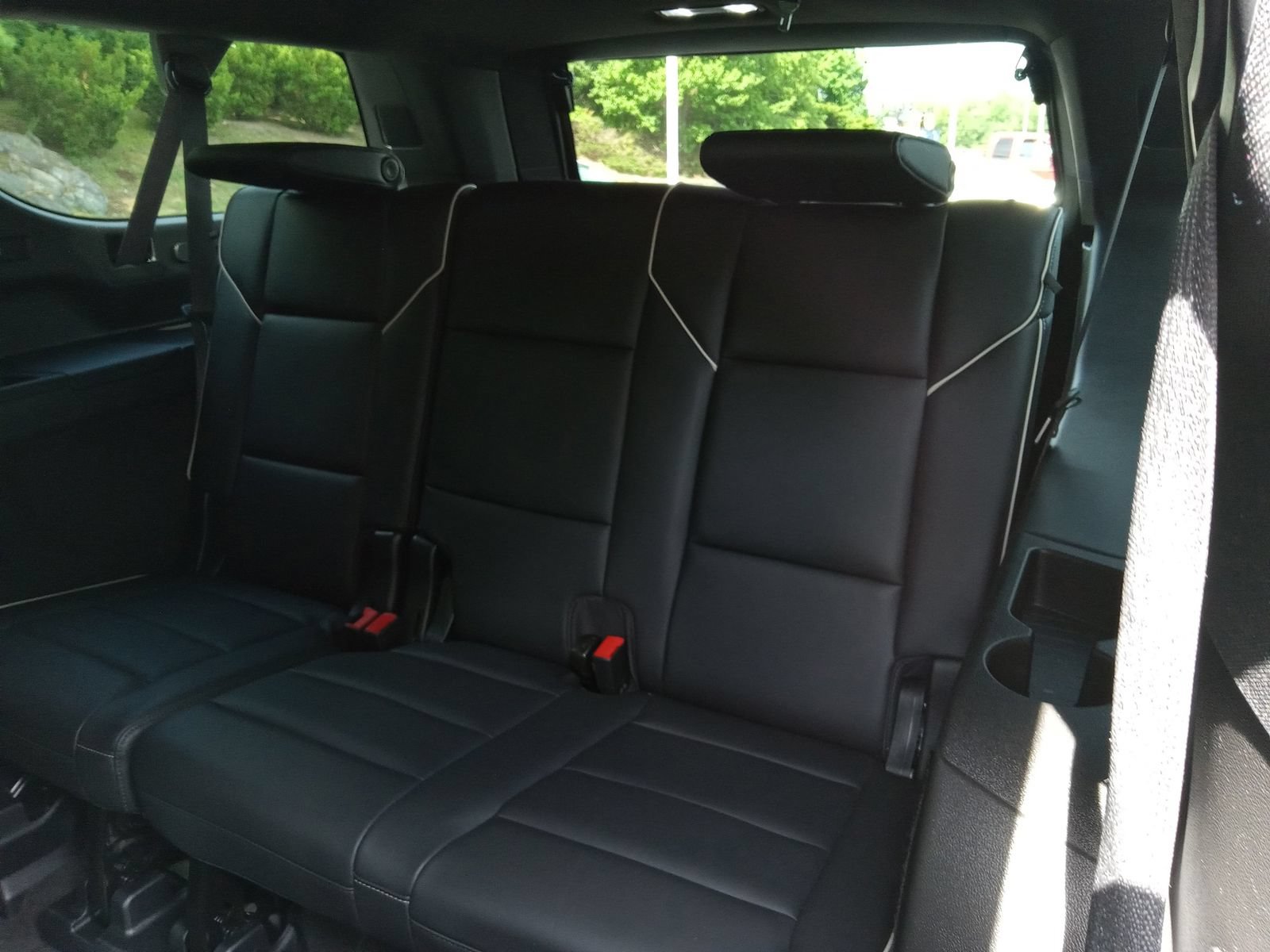 Used 2023 Cadillac Escalade ESV Premium Luxury w/ LPO, Radiant Package AWD/4WD image 24