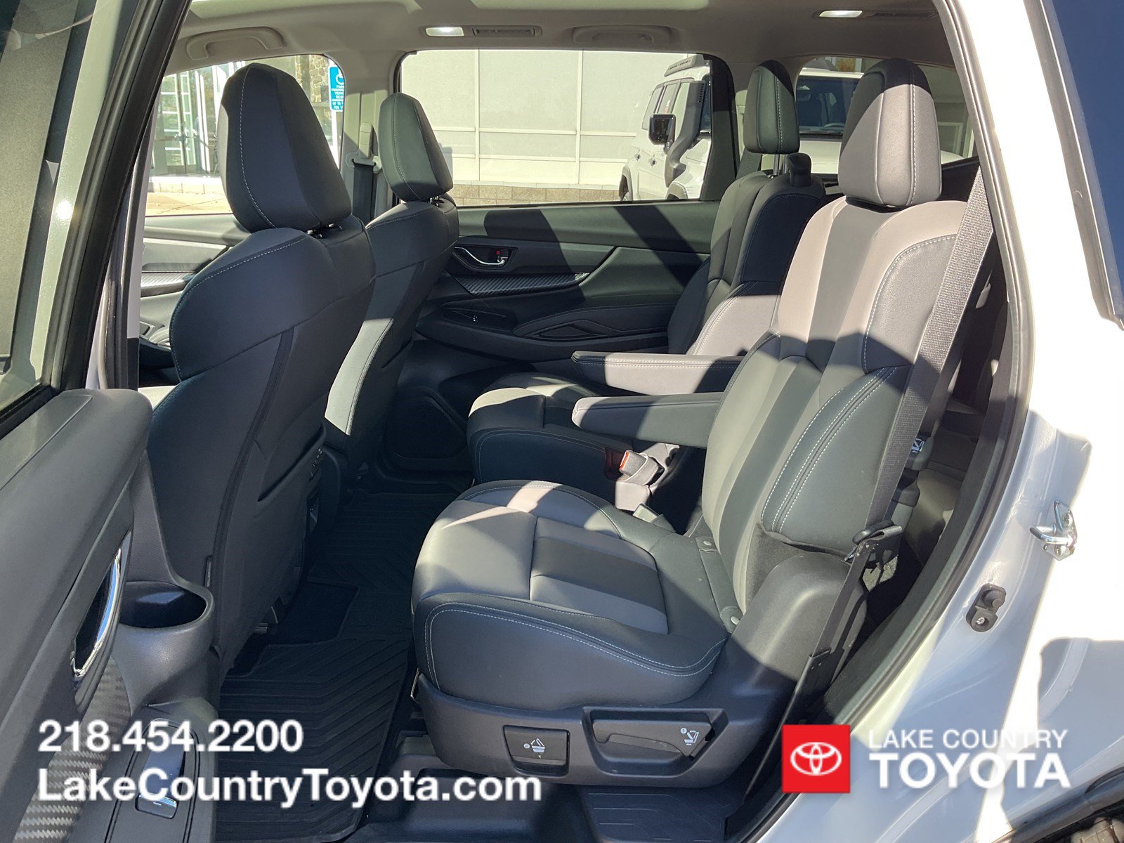 Used 2022 Subaru Ascent Onyx Edition AWD/4WD image 16