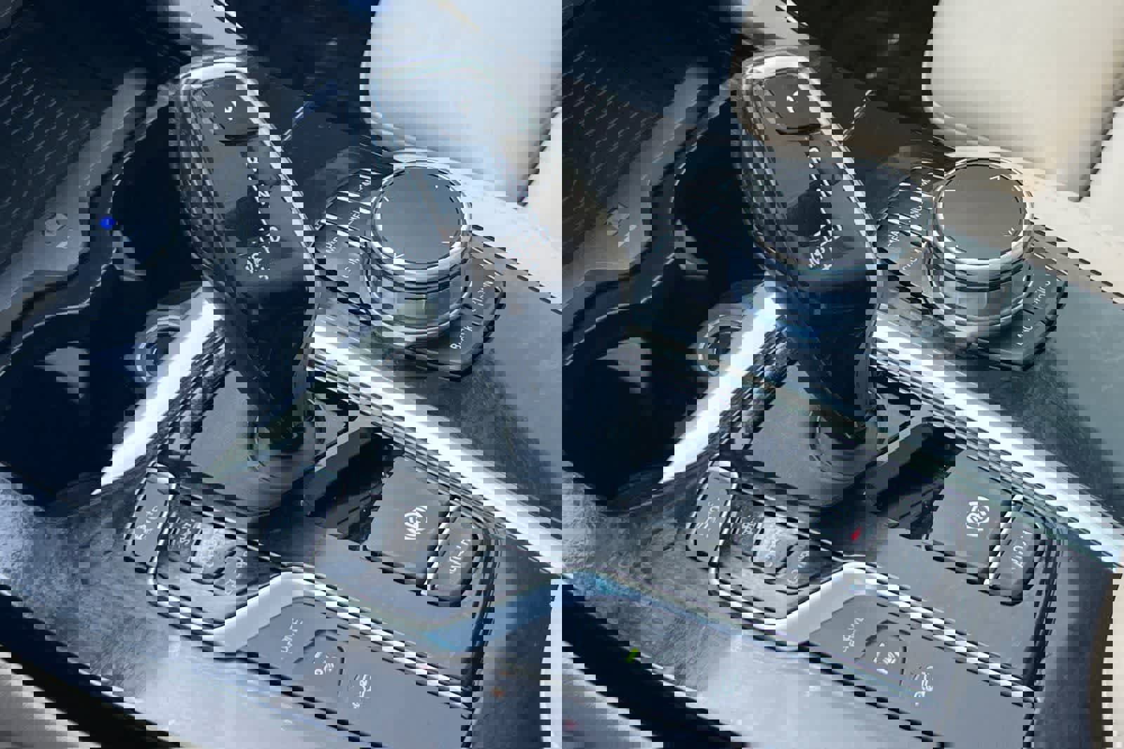 Used 2021 BMW X3 xDrive30e w/ Convenience Package image 28