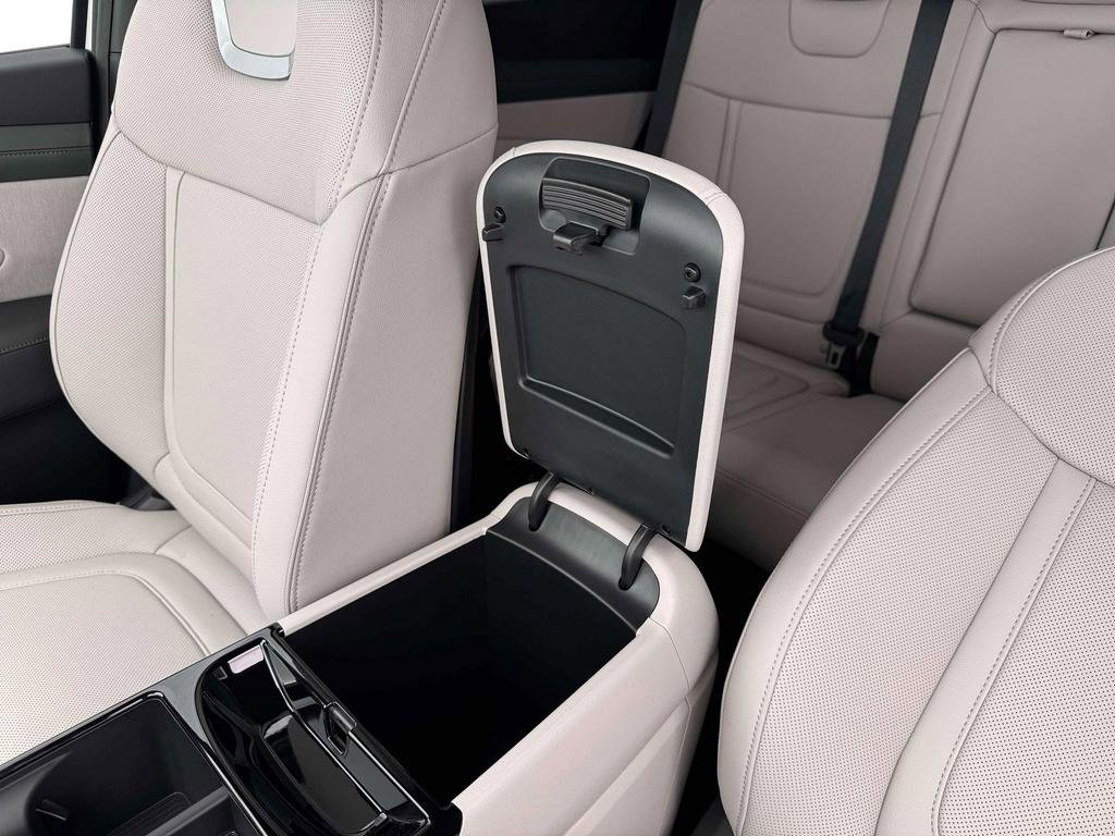 New 2026 Hyundai Tucson Limited image 23