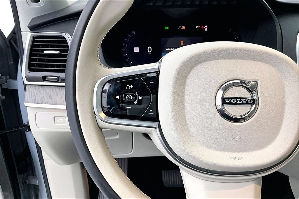 Certified 2025 Volvo XC90 B5 Plus w/ Protection Package Premier AWD/4WD image 26