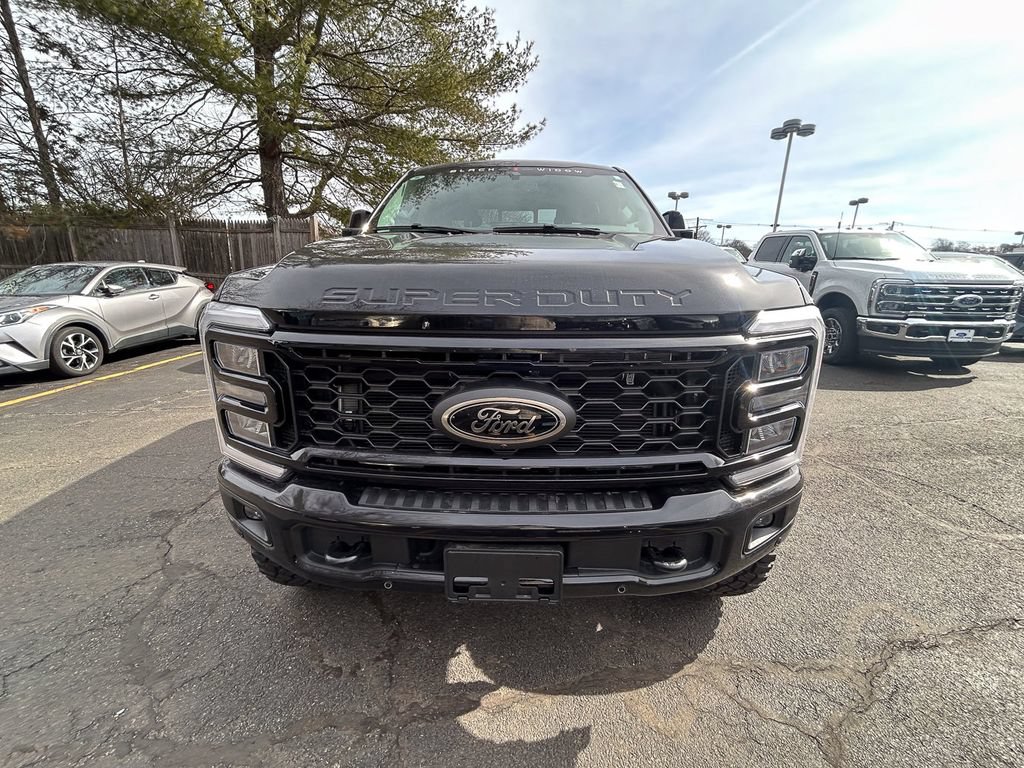 New 2026 Ford F250 Lariat w/ Black Appearance Package AWD/4WD image 2