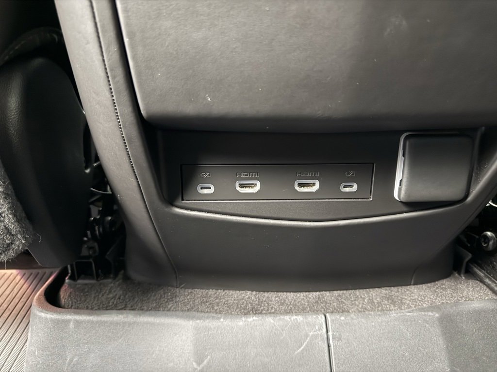 Used 2022 Cadillac Escalade Sport Platinum image 42