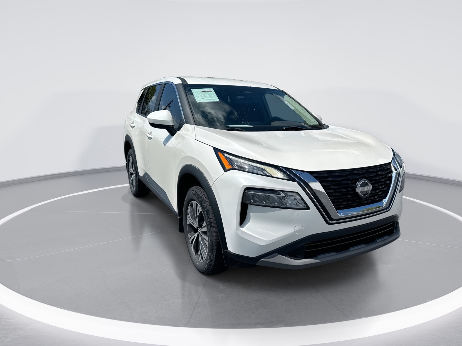 Used 2023 Nissan Rogue SV FWD image 2
