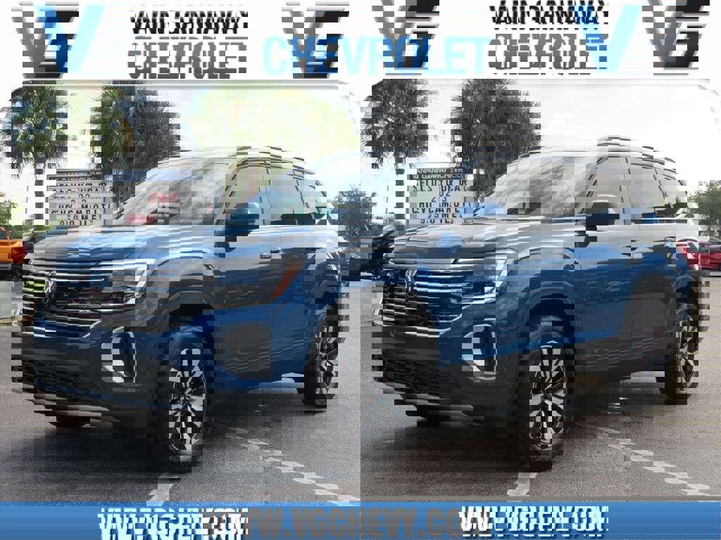 Used 2025 Volkswagen Atlas SE