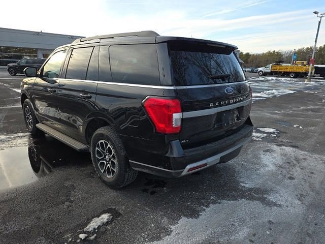 Certified 2024 Ford Expedition XLT image 7