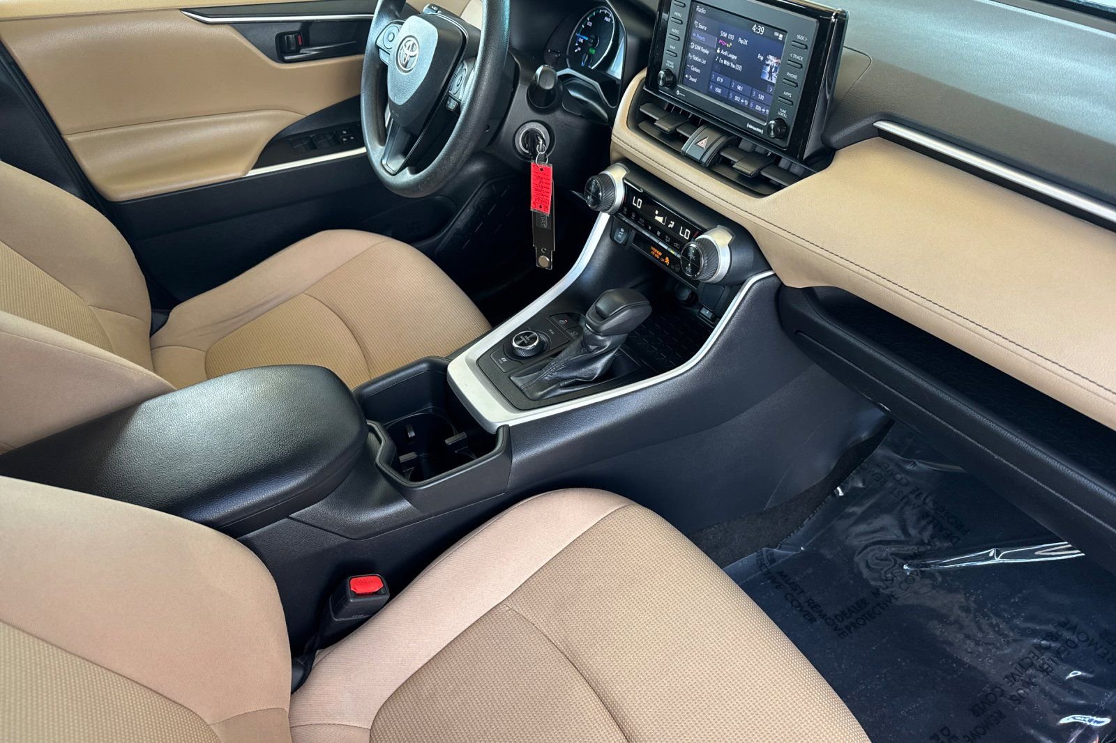 Certified 2022 Toyota RAV4 LE AWD/4WD image 19