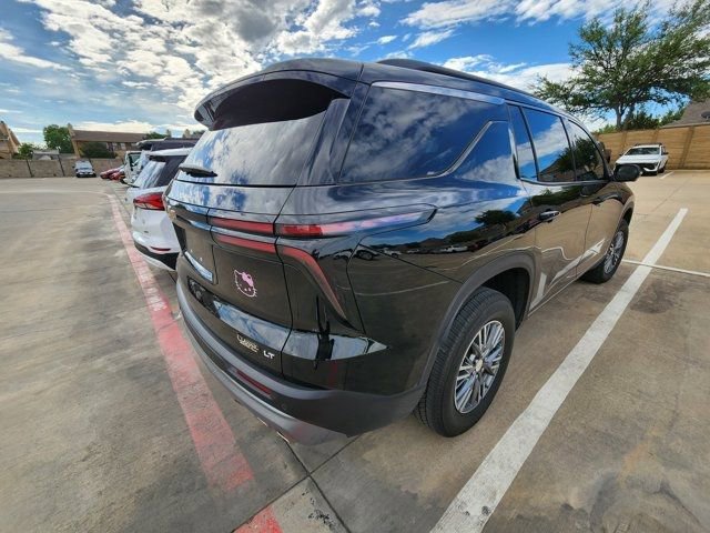 Used 2024 Chevrolet Traverse LT image 4