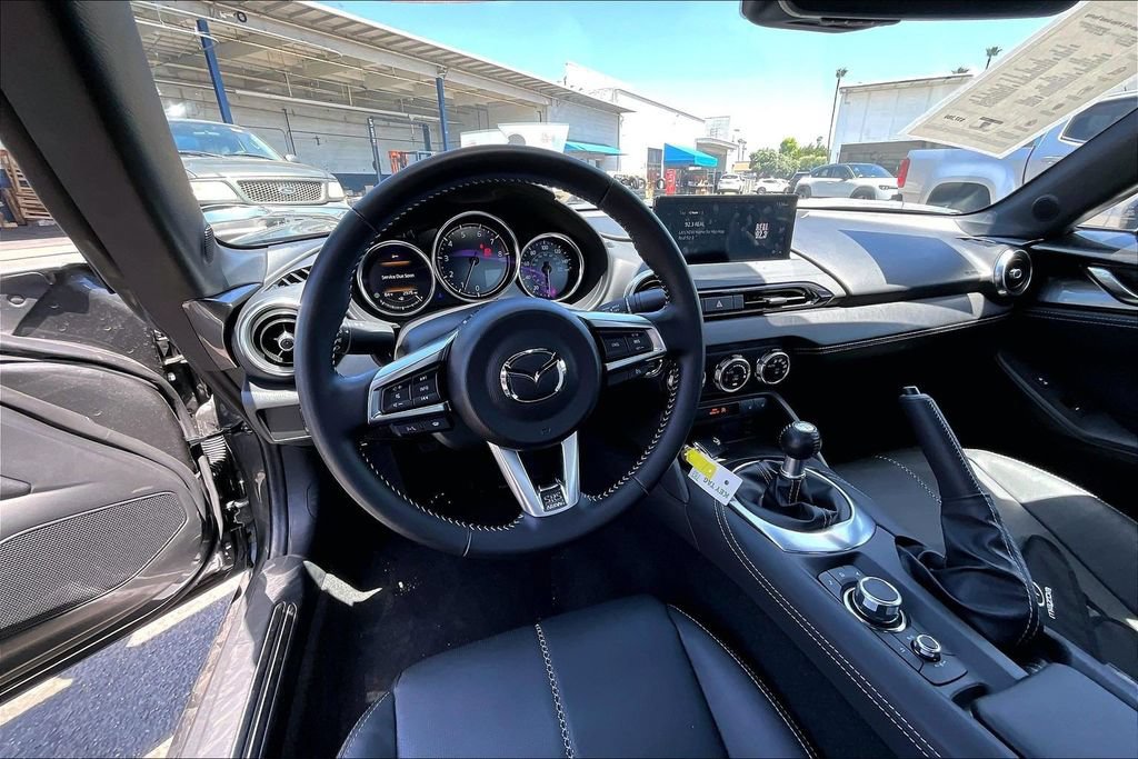 Certified 2025 MAZDA MX-5 Miata Grand Touring RWD image 5