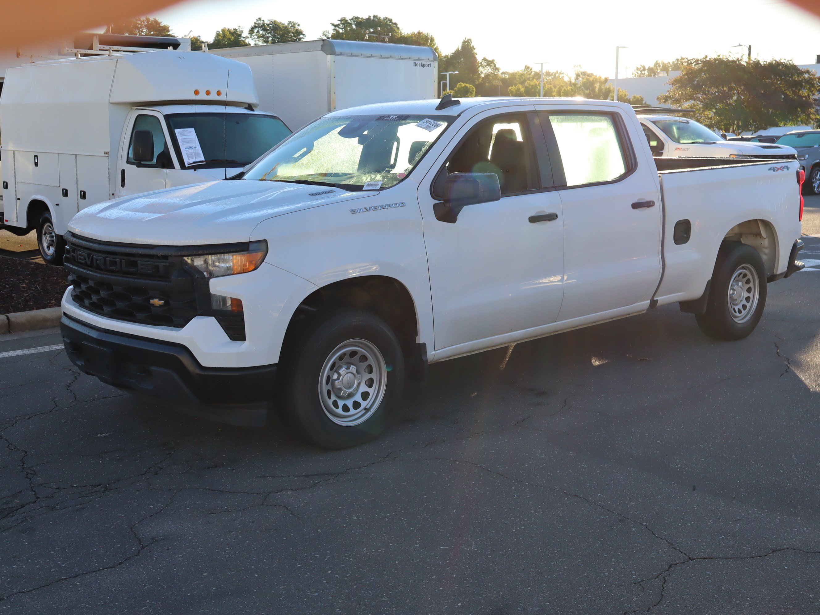 Used 2024 Chevrolet Silverado 1500 W/T w/ Trailering Package AWD/4WD image 5