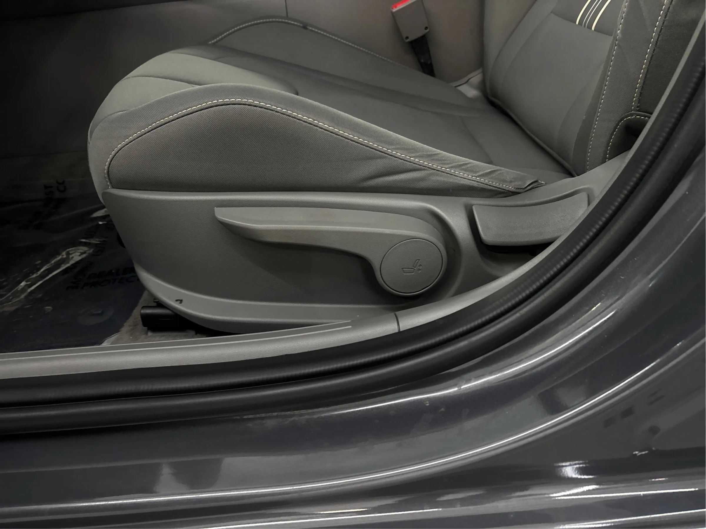 Used 2023 Hyundai Elantra SEL w/ Convenience Package FWD image 24