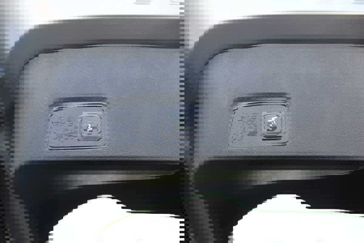 Used 2017 Lincoln MKC Select w/ Select Plus Package image 35