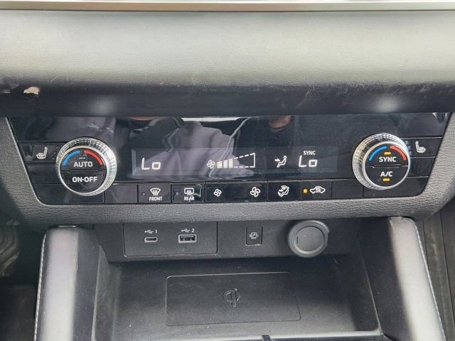 Used 2024 Mitsubishi Outlander SE FWD image 16
