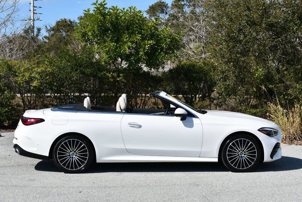 Used 2025 Mercedes-Benz CLE 300 4MATIC Cabriolet image 7