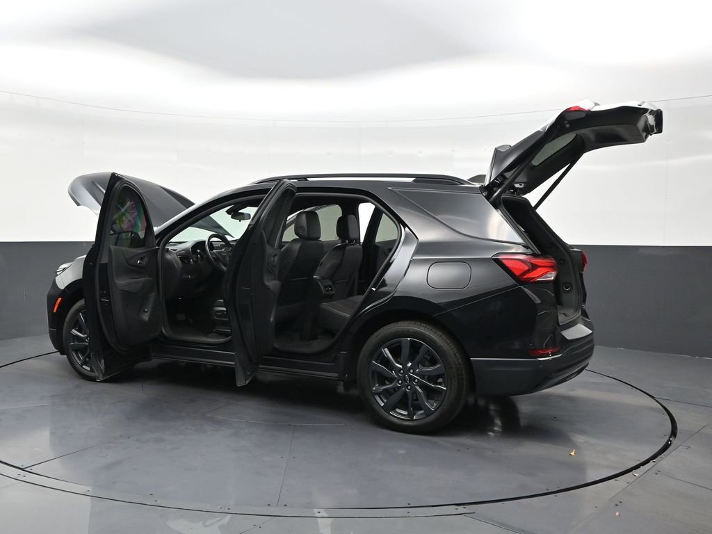 Used 2023 Chevrolet Equinox RS image 31