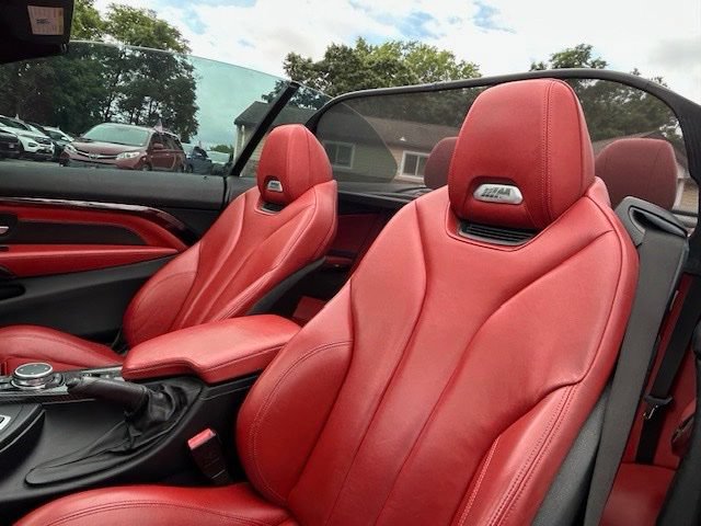 Used 2017 BMW M4 Convertible RWD image 15