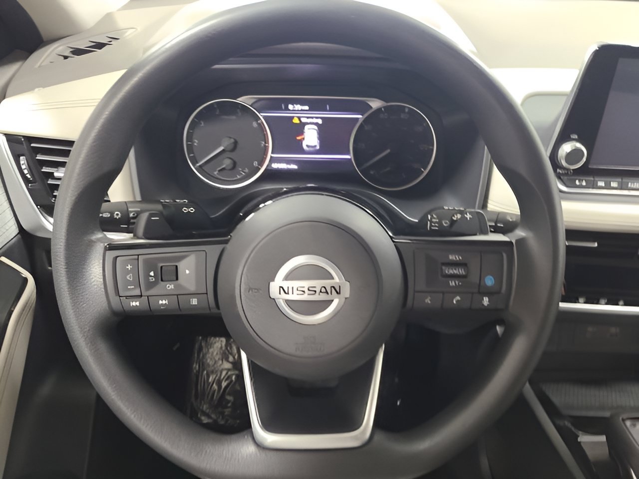 Used 2021 Nissan Rogue SV AWD/4WD image 23