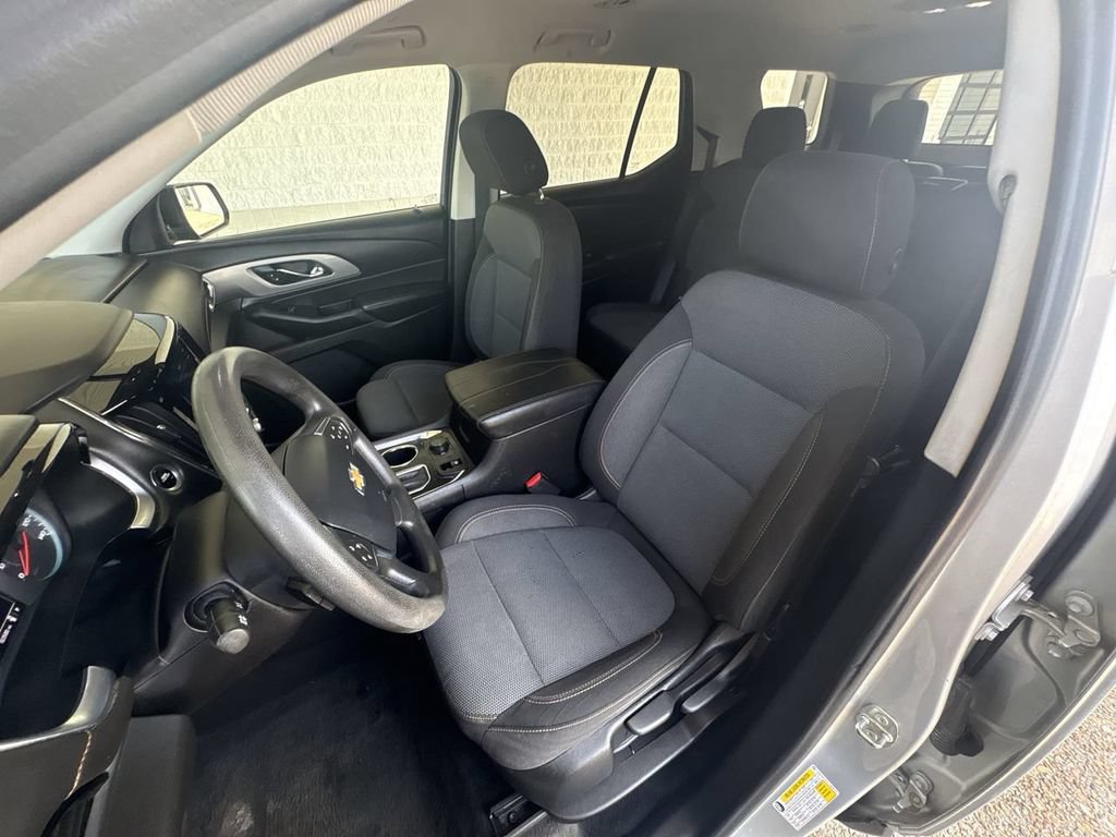 Used 2020 Chevrolet Traverse LS FWD image 18