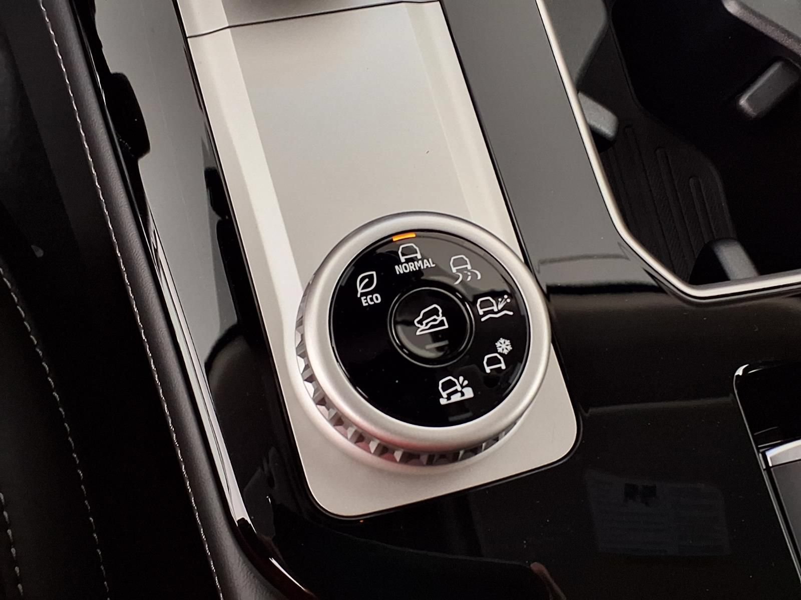 New 2026 Mitsubishi Outlander AWD image 23