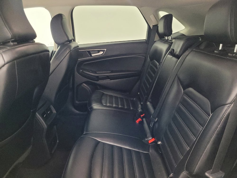 Used 2023 Ford Edge SEL image 18